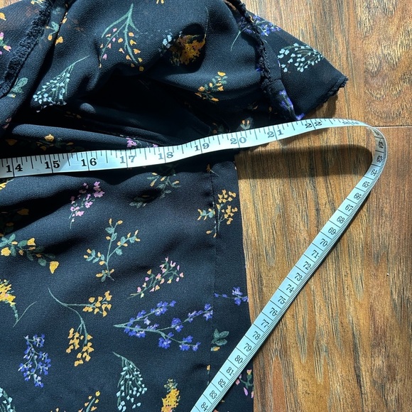 Rebecca Minkoff Multicolored Off The Shoulder Floral Print Top - Picture 5 of 5